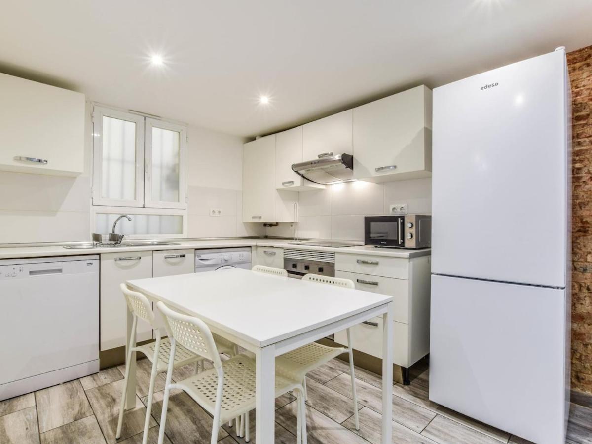 Apartamento En Cuatro Caminos Para 6 Personas Alquiler Temporal Madrid Buitenkant foto
